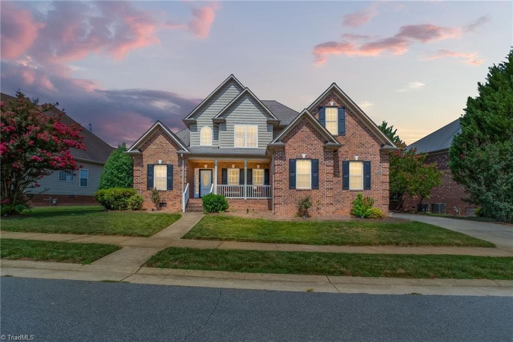 3033 Cameron Village Court, Winston-Salem NC 27103