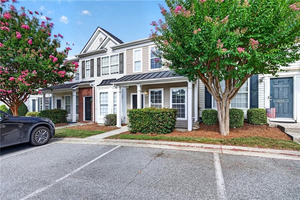 Stick/Site Built at 4113 Tarrant Trace Circle, High Point NC 27265, photo 2 of 37