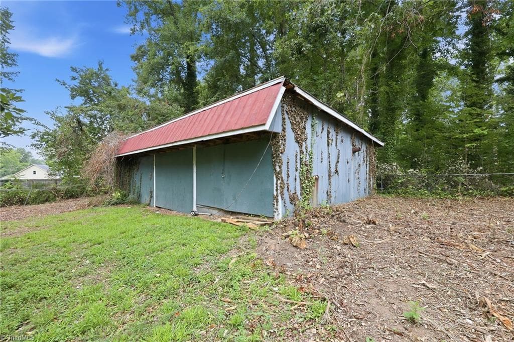 Stick/Site Built at 719 Greenwood Drive, Burlington NC 27217, Burlington, photo 38 of 50