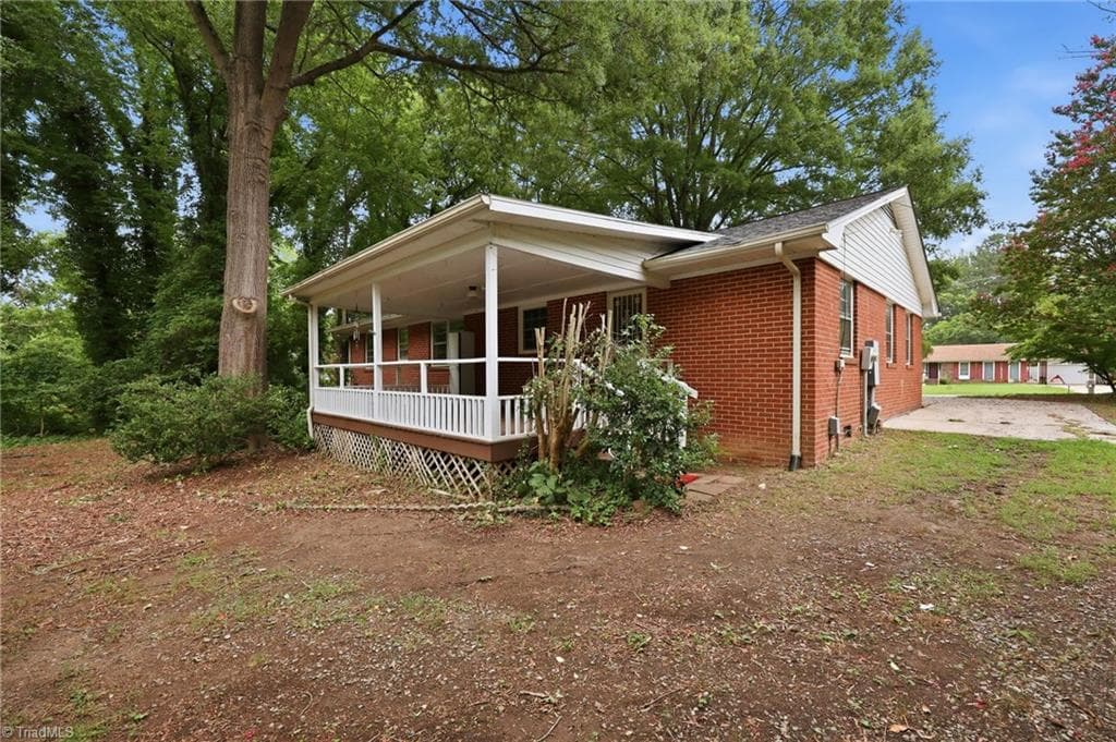 Stick/Site Built at 719 Greenwood Drive, Burlington NC 27217, Burlington, photo 45 of 50