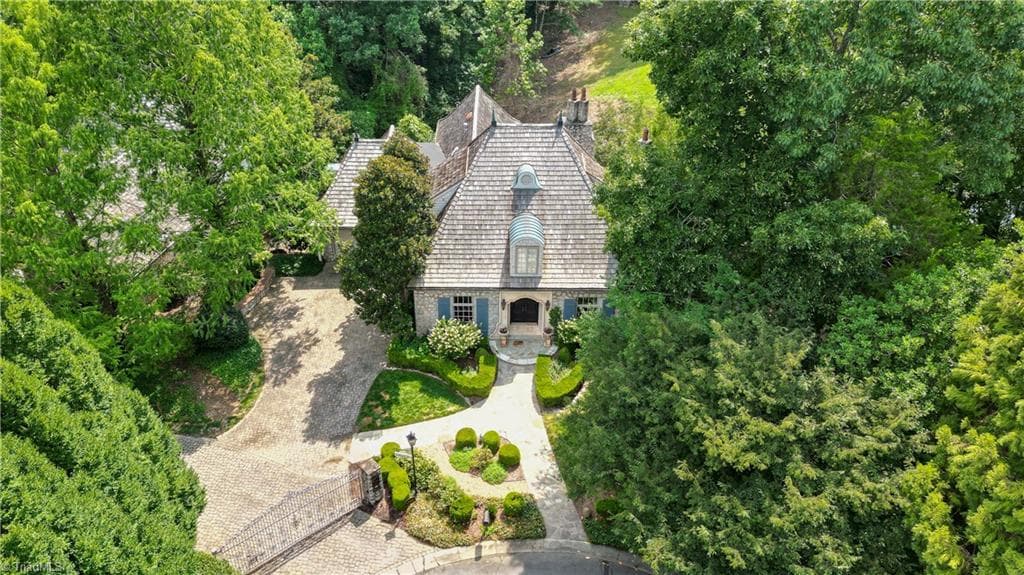 2214 La Maison Drive, Charlotte NC 28226