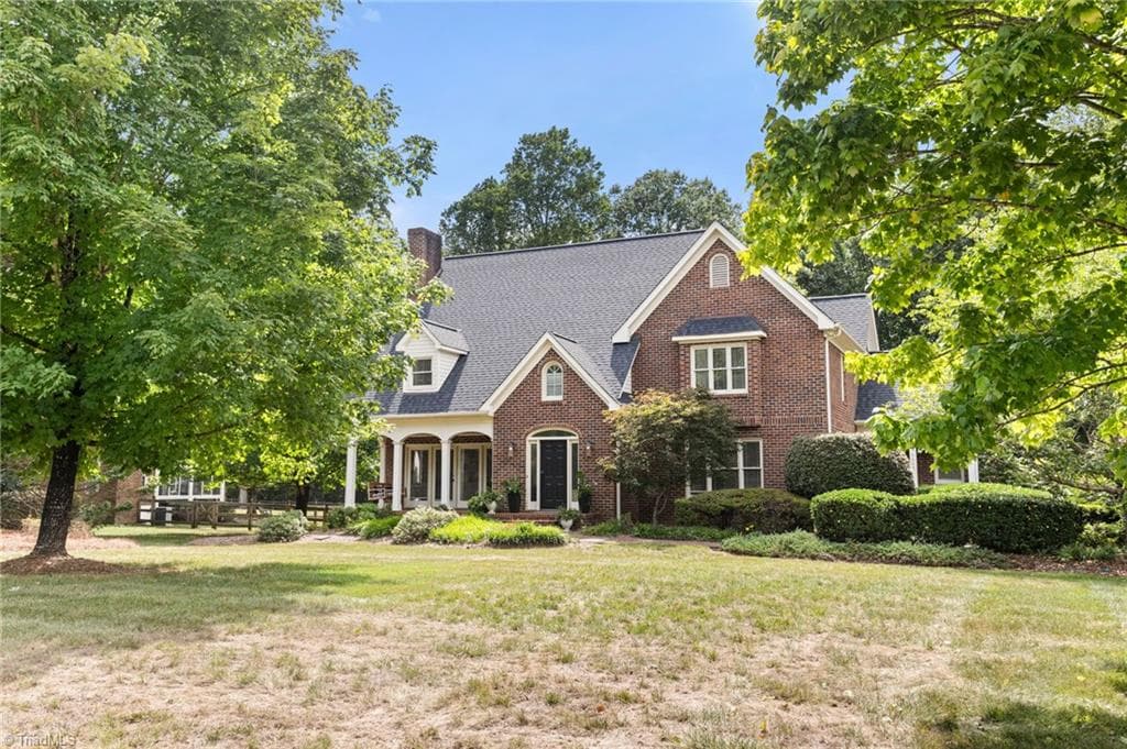 Stick/Site Built at 4606 Hartsford Drive, Greensboro NC 27406, photo 2 of 49