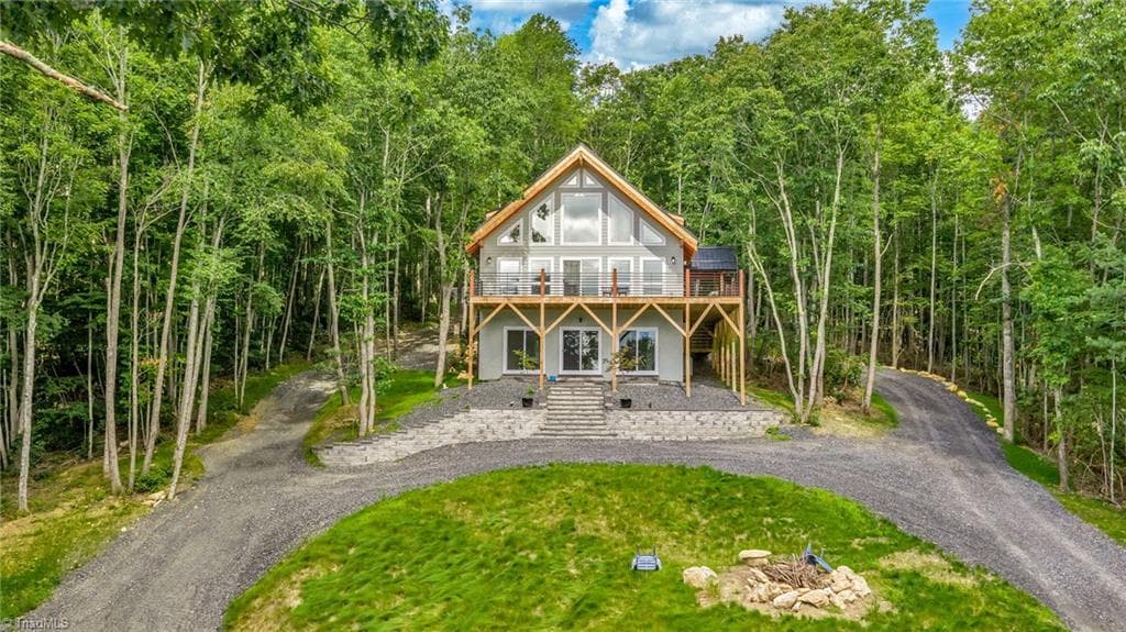 925 Red Sleigh Way, Fleetwood NC 28626