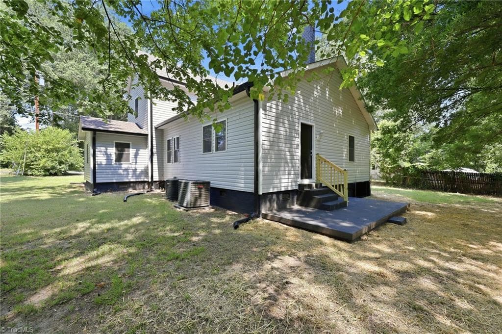 Stick/Site Built at 1108 Hawthorne Lane, Burlington NC 27215, Burlington, photo 35 of 40