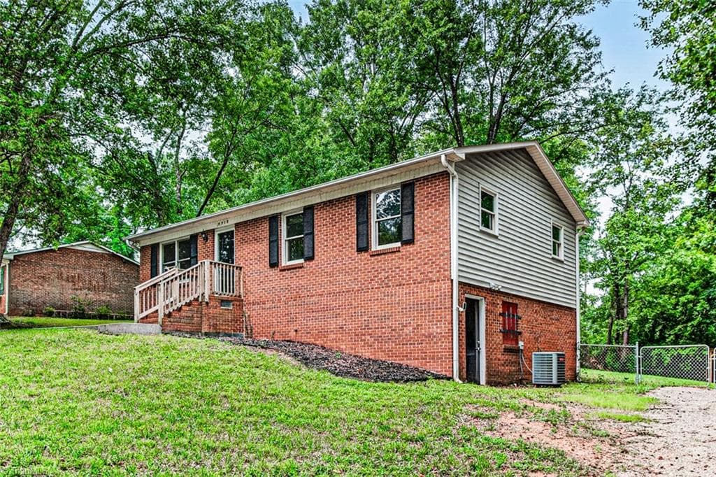 Stick/Site Built at 4918 Kaysboro Drive, Winston-Salem NC 27105, Winston-Salem, photo 24 of 25
