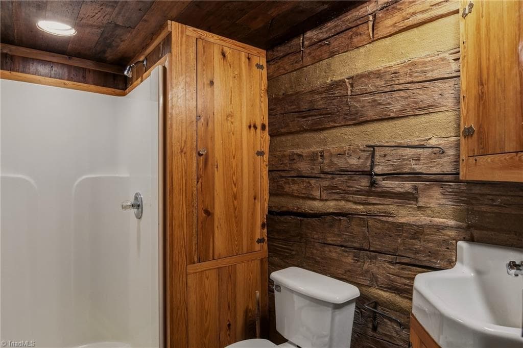 Stick/Site Built at 1389 City Lake Road, Lexington NC 27295, Lexington, photo 14 of 50