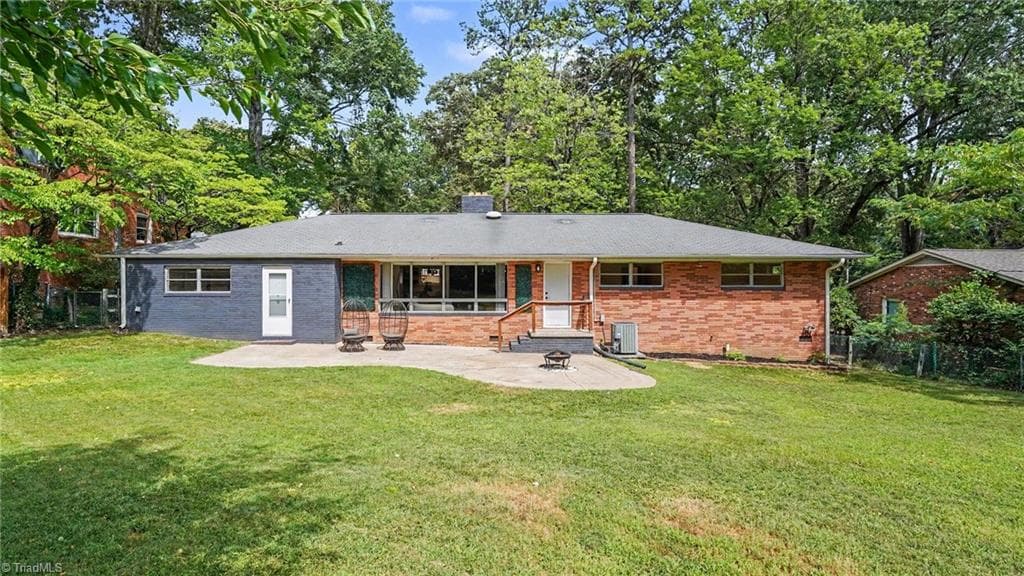 Stick/Site Built at 503 Florham Drive, High Point NC 27262, photo 27 of 30