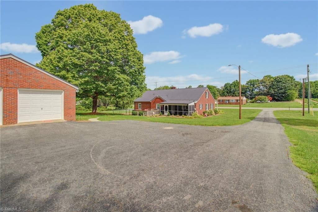 Stick/Site Built at 4264 High Point Road, Winston-Salem NC 27107, Winston-Salem, photo 32 of 33