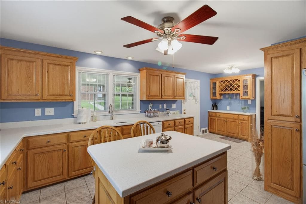 Stick/Site Built at 4264 High Point Road, Winston-Salem NC 27107, Winston-Salem, photo 14 of 33