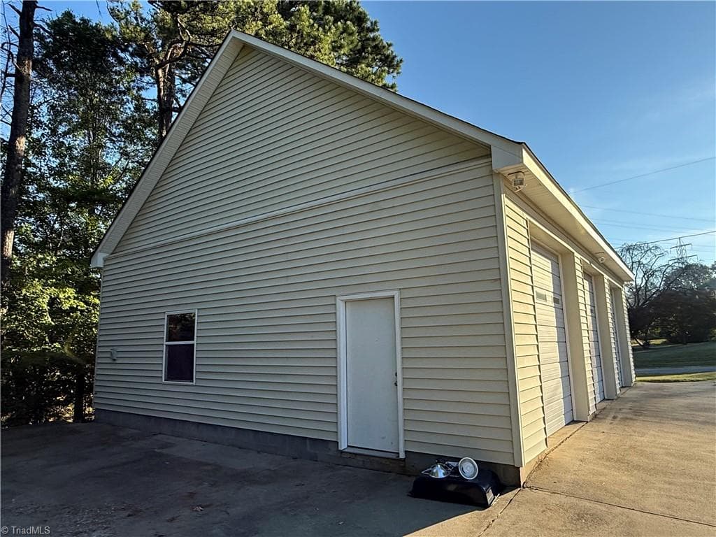 Modular at 108 King Arthur Drive, King NC 27021, photo 46 of 50