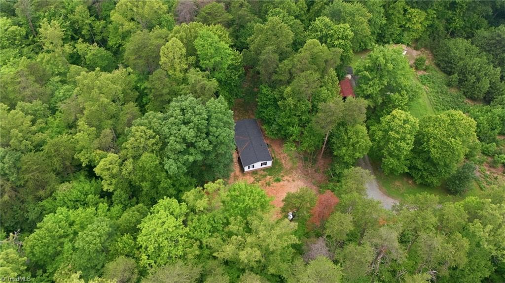 Manufactured Home at 155 Coryland Drive, Walkertown NC 27051, photo 5 of 29