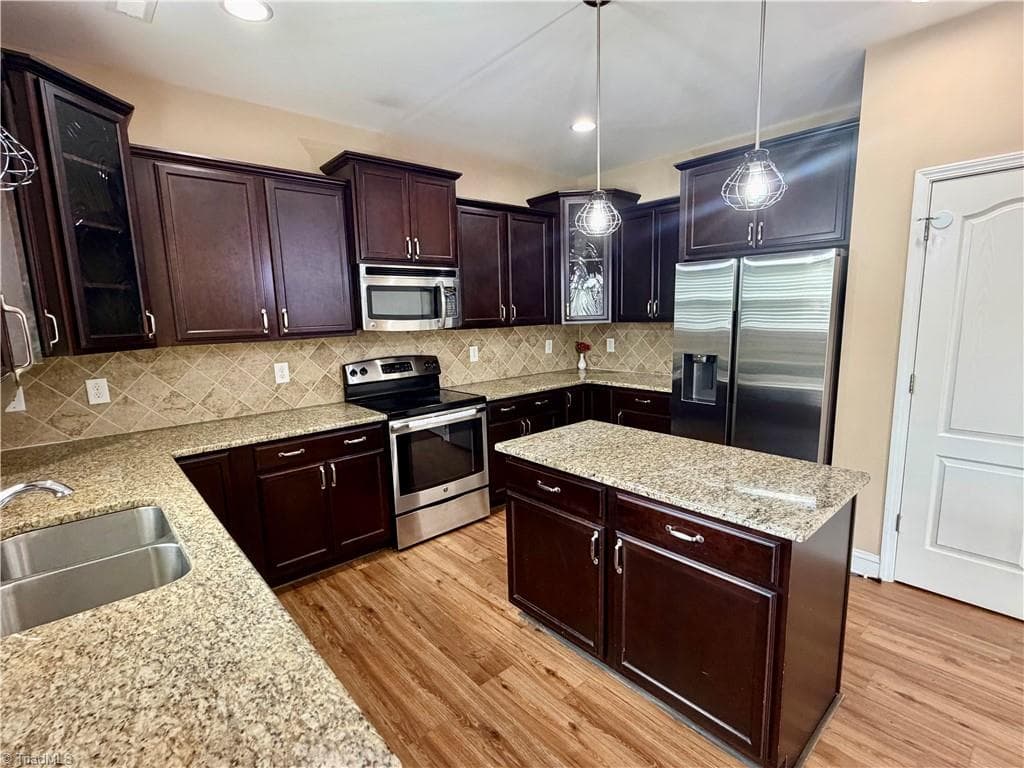 Stick/Site Built at 991 Beesons Field Drive, Kernersville NC 27284, photo 8 of 20