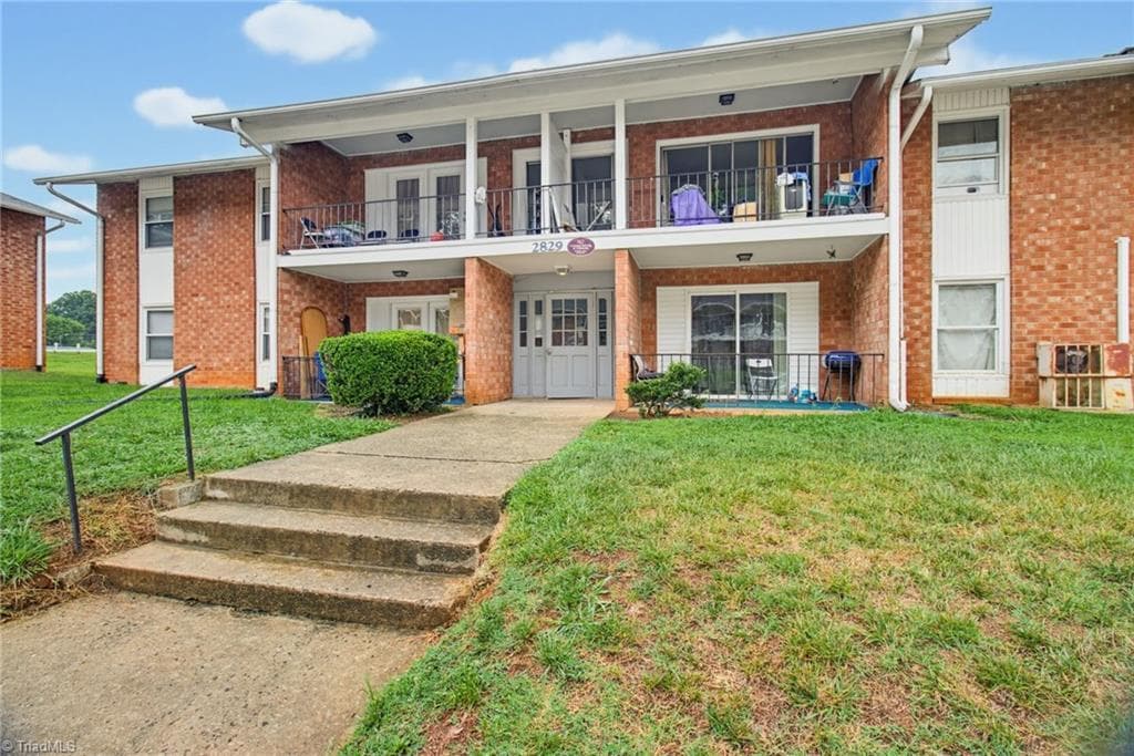 Stick/Site Built at 2829 N Ohenry Boulevard # A, Greensboro NC 27405, Greensboro, photo 3 of 28