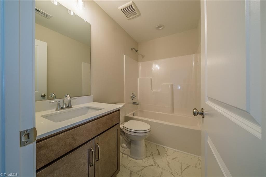 Stick/Site Built at 3719 Contimental Square, Kernersville NC 27284, photo 18 of 26