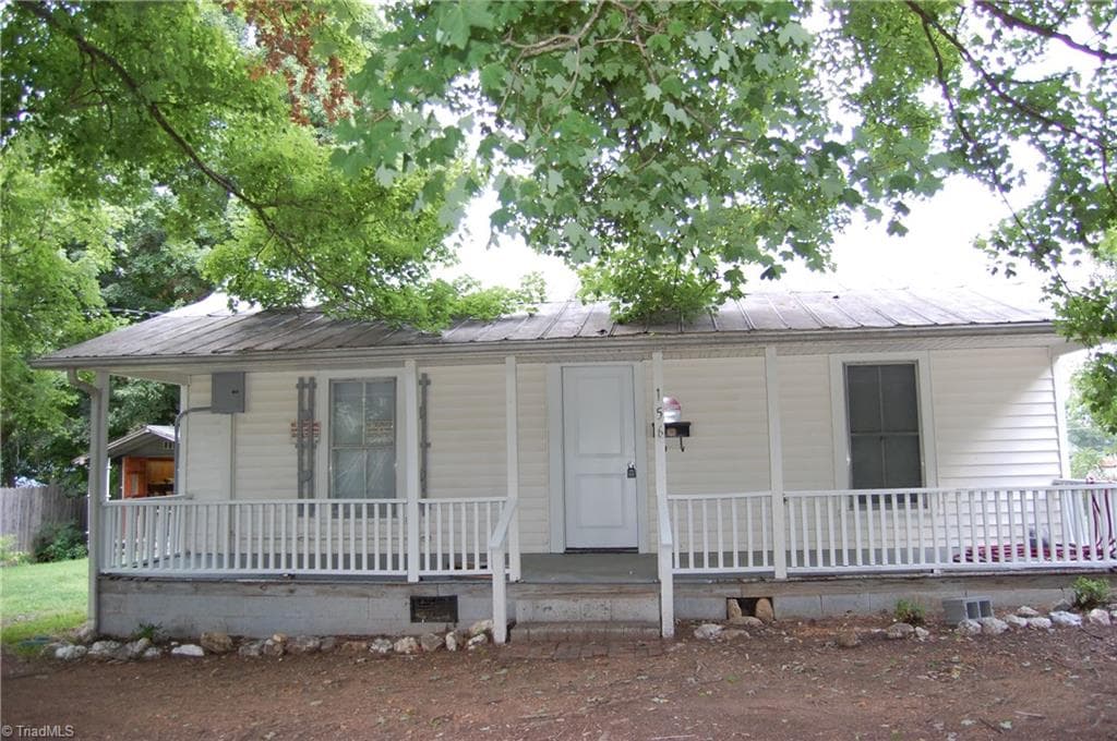 Stick/Site Built at 156 S Snider Street, Denton NC 27239, Denton, photo 2 of 39
