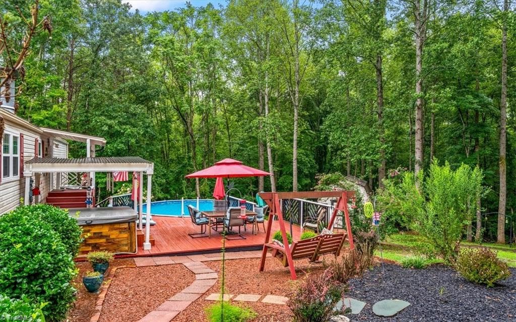 Manufactured Home at 210 Blair Drive, Reidsville NC 27320, photo 16 of 25