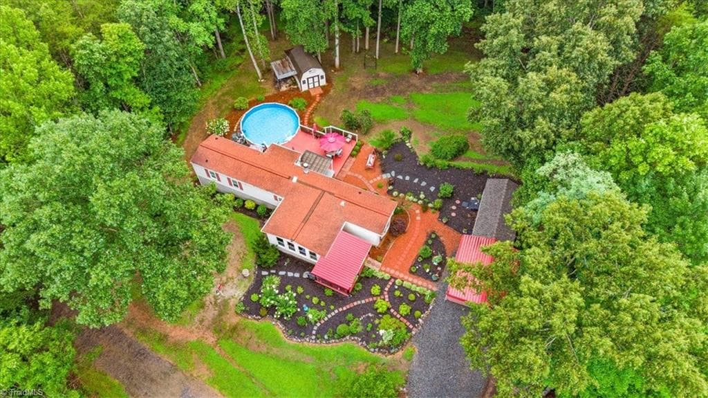 Manufactured Home at 210 Blair Drive, Reidsville NC 27320, photo 22 of 25