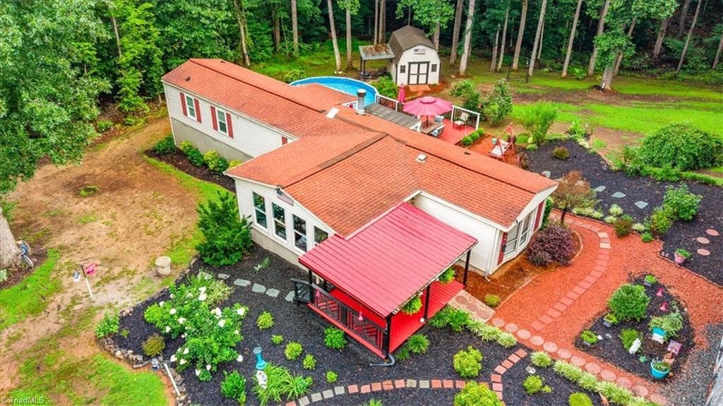 Manufactured Home at 210 Blair Drive, Reidsville NC 27320, photo 19 of 25
