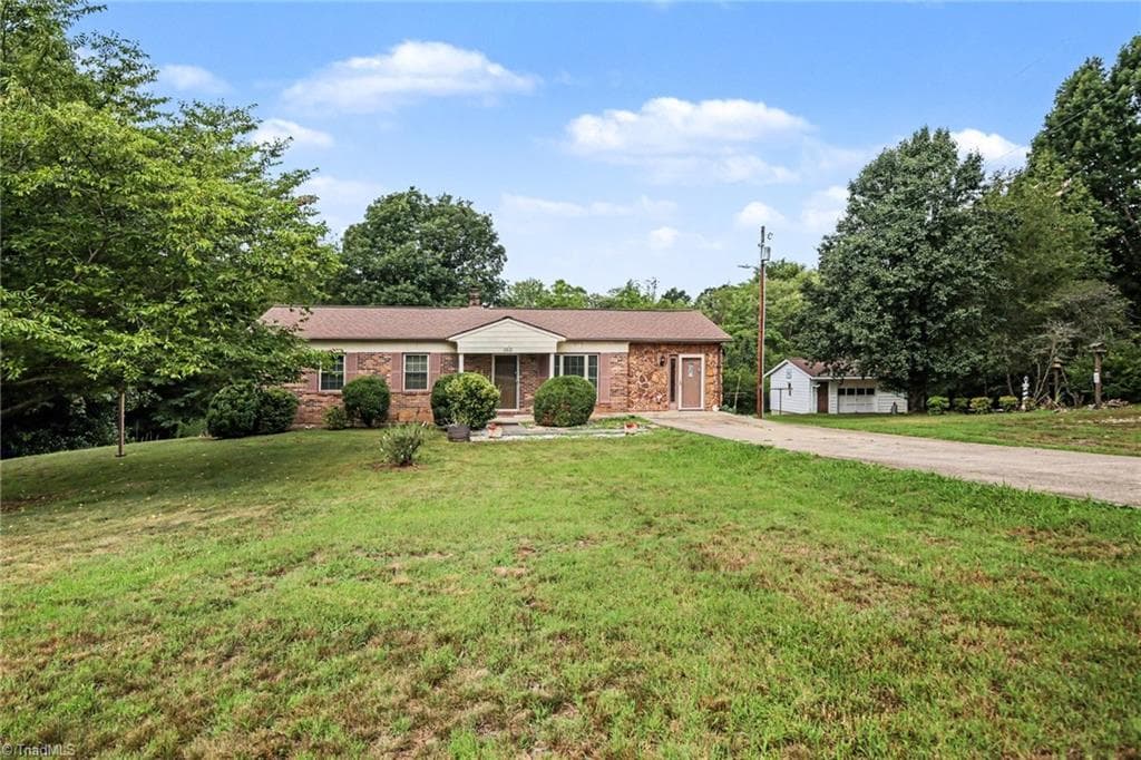 Stick/Site Built at 160 Ward Road, Eden NC 27288, photo 4 of 29
