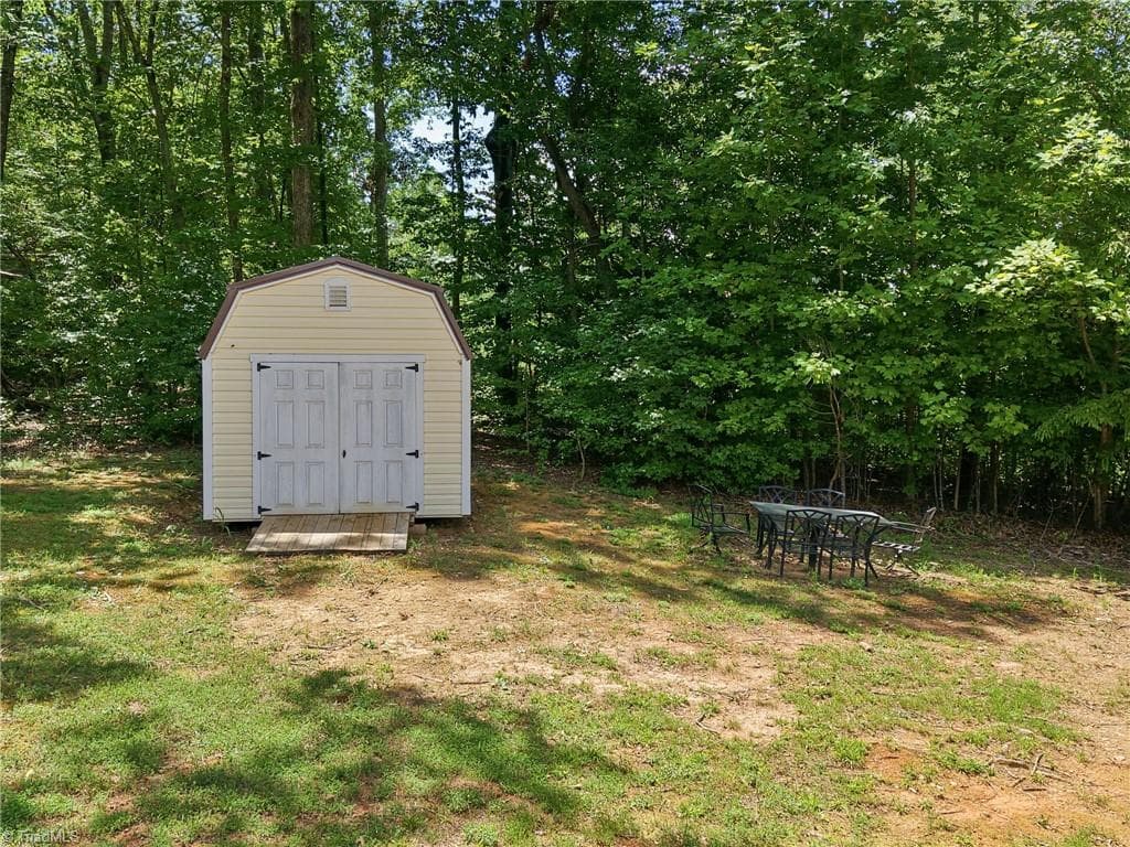 Stick/Site Built at 140 Laurel Ridge Court, Reidsville NC 27320, photo 33 of 40