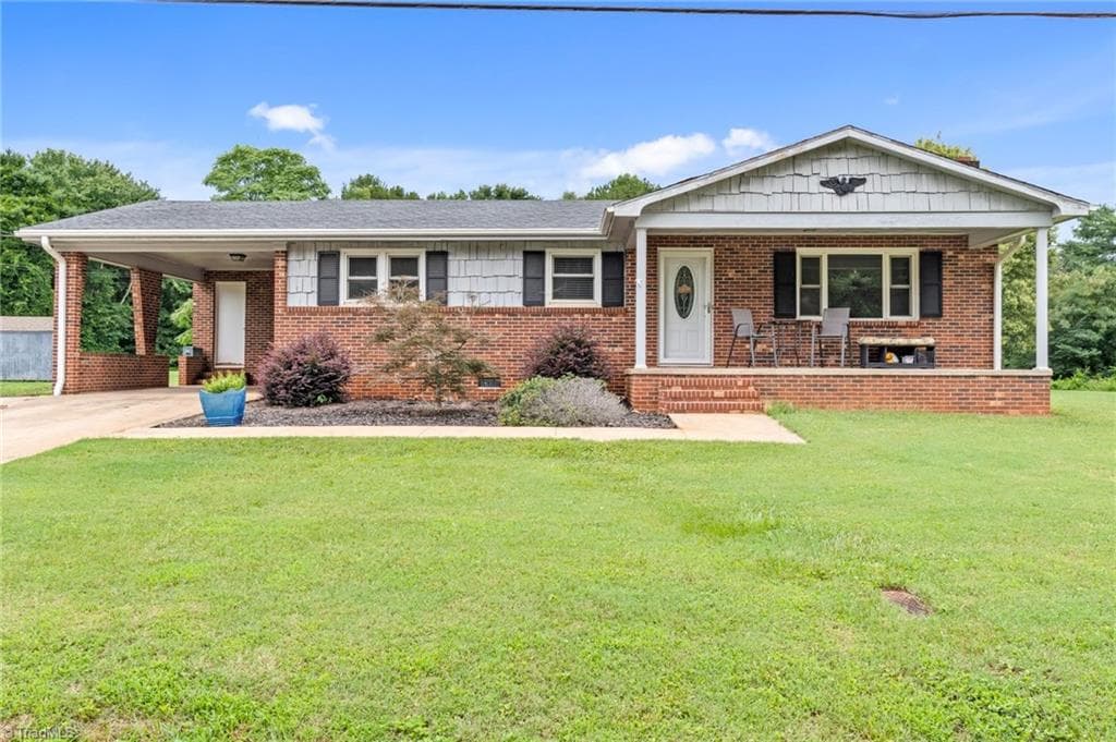 Stick/Site Built at 131 River Road, Boonville NC 27011, photo 2 of 33