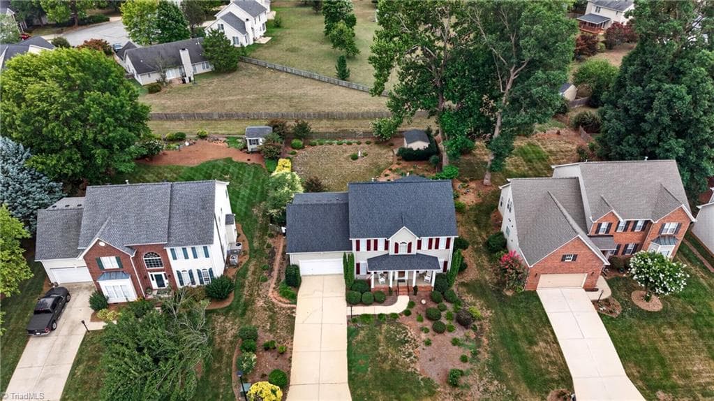 Stick/Site Built at 3674 Oak Chase Drive, High Point NC 27265, photo 6 of 50