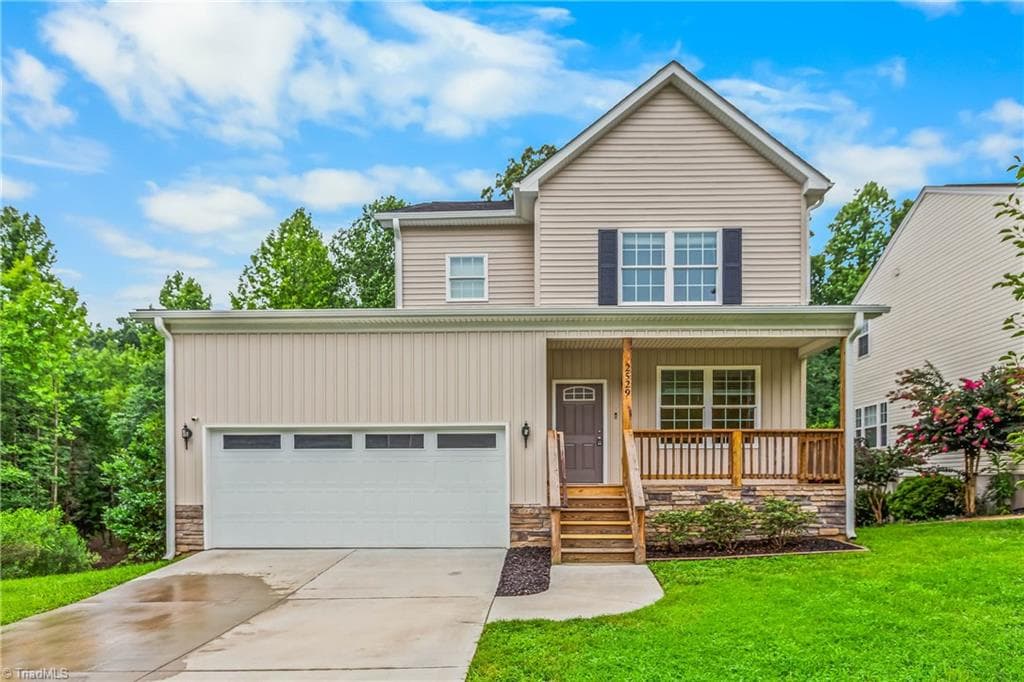 2529 Fiddlers Glenn Drive, Winston-Salem NC 27127