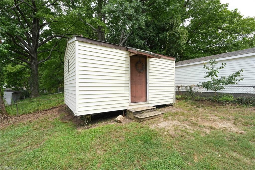 Stick/Site Built at 500 Clover Drive, High Point NC 27262, photo 37 of 41