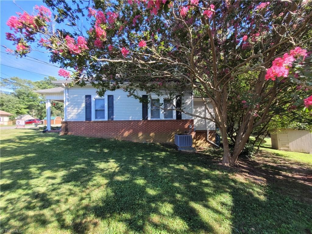 Stick/Site Built at 319 Hay Street, Mount Airy NC 27030, photo 3 of 38