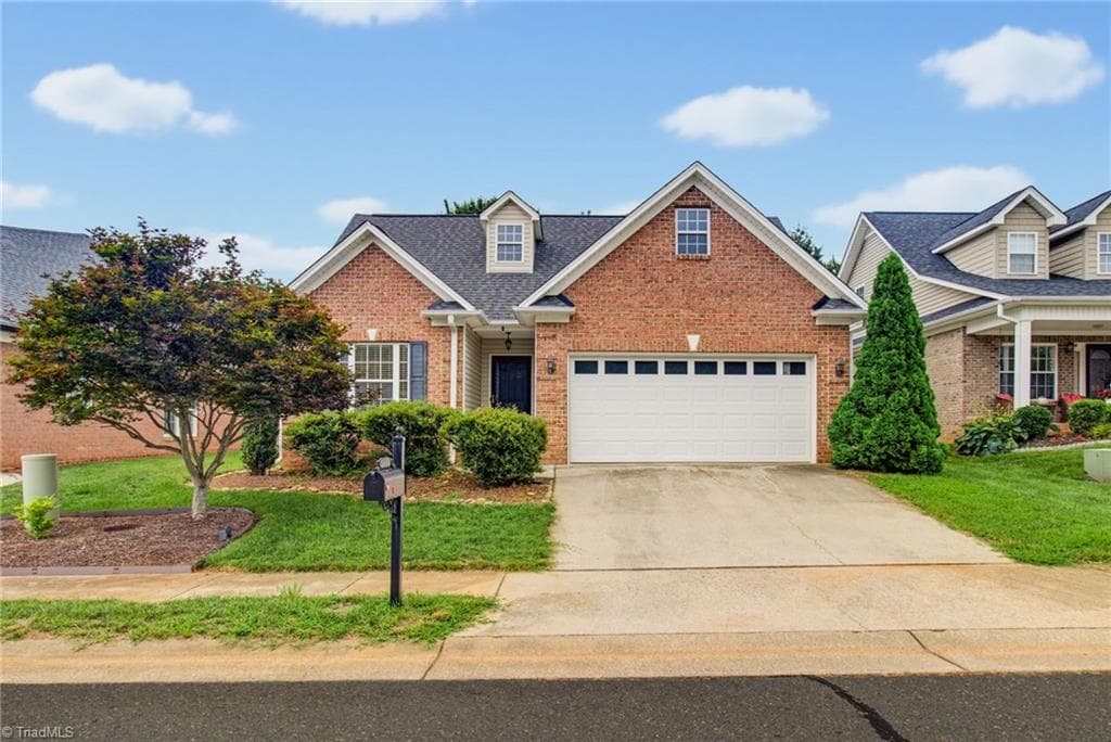 5917 Kenville Green Circle, Kernersville NC 27284