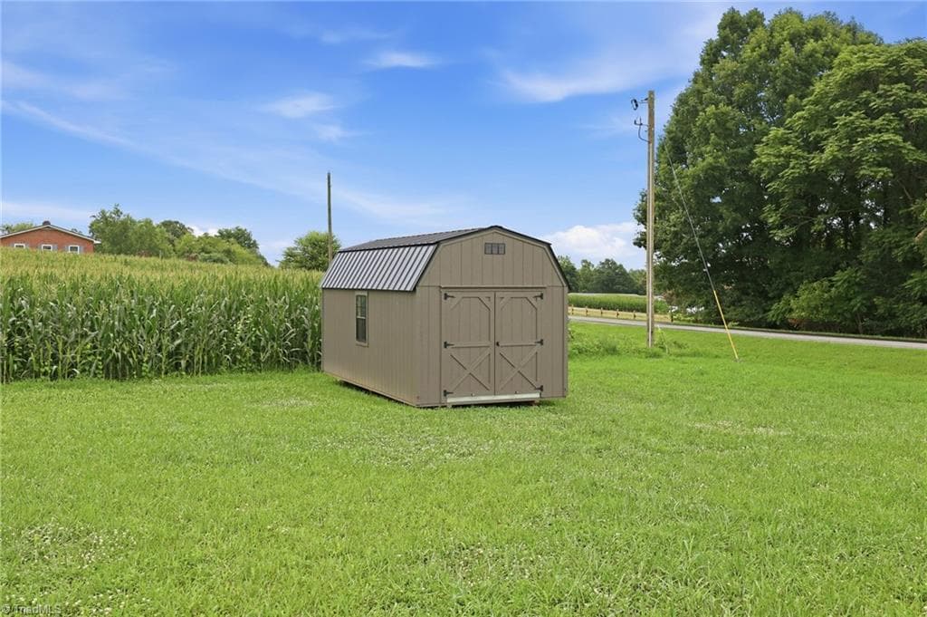 Modular at 1046 Herberts Drive, Yadkinville NC 27055, photo 38 of 50