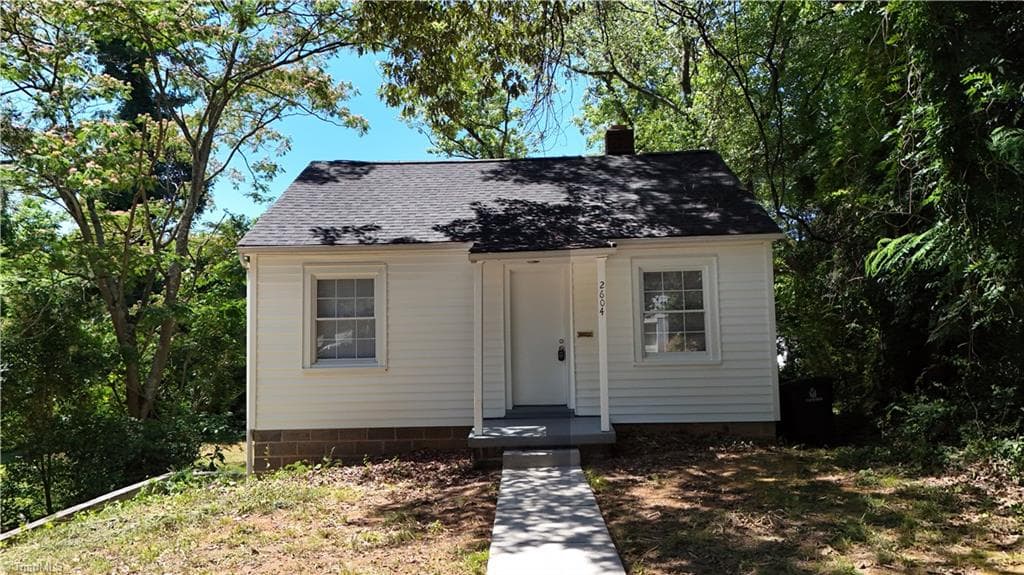 2604 Lyndhurst Avenue, Winston-Salem NC 27103