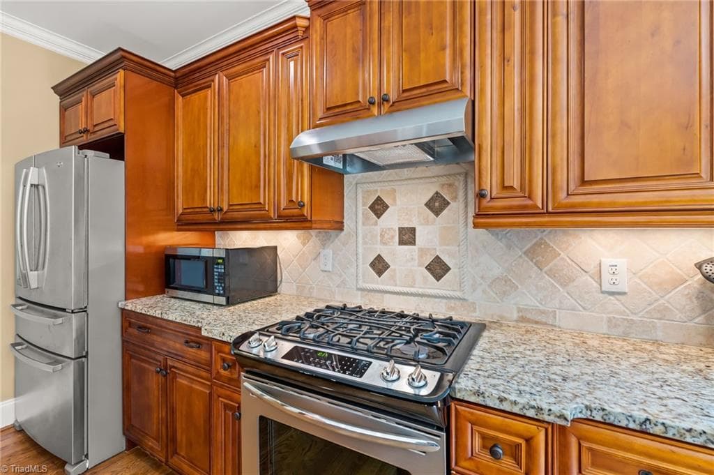Gas stove and new vent hood - 6202 Herons Nest Court, Oak Ridge NC 27310, Oak Ridge