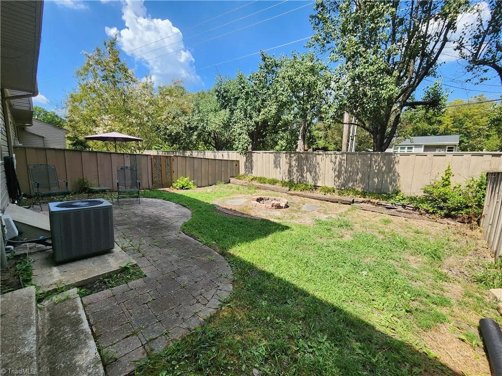 Stick/Site Built at 1407 Chestnut Drive # C, High Point NC 27262, photo 5 of 29