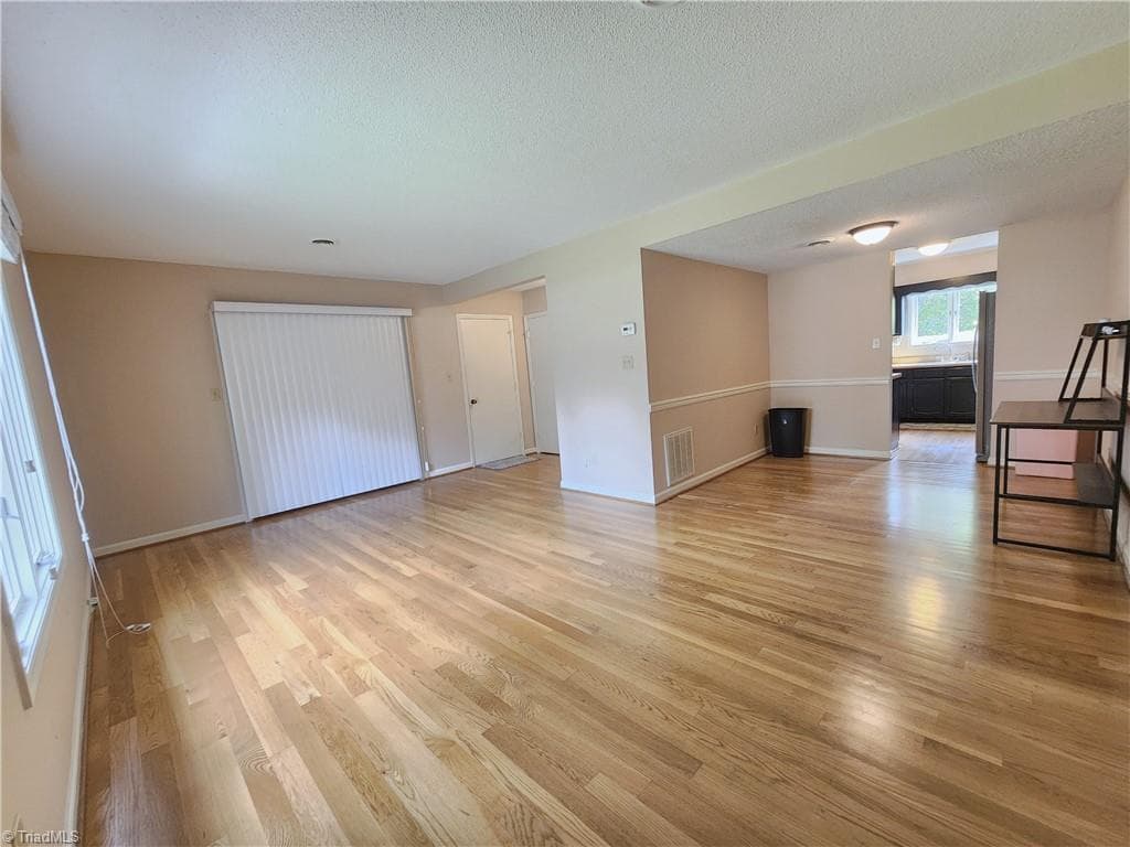 Stick/Site Built at 1407 Chestnut Drive # C, High Point NC 27262, photo 9 of 29