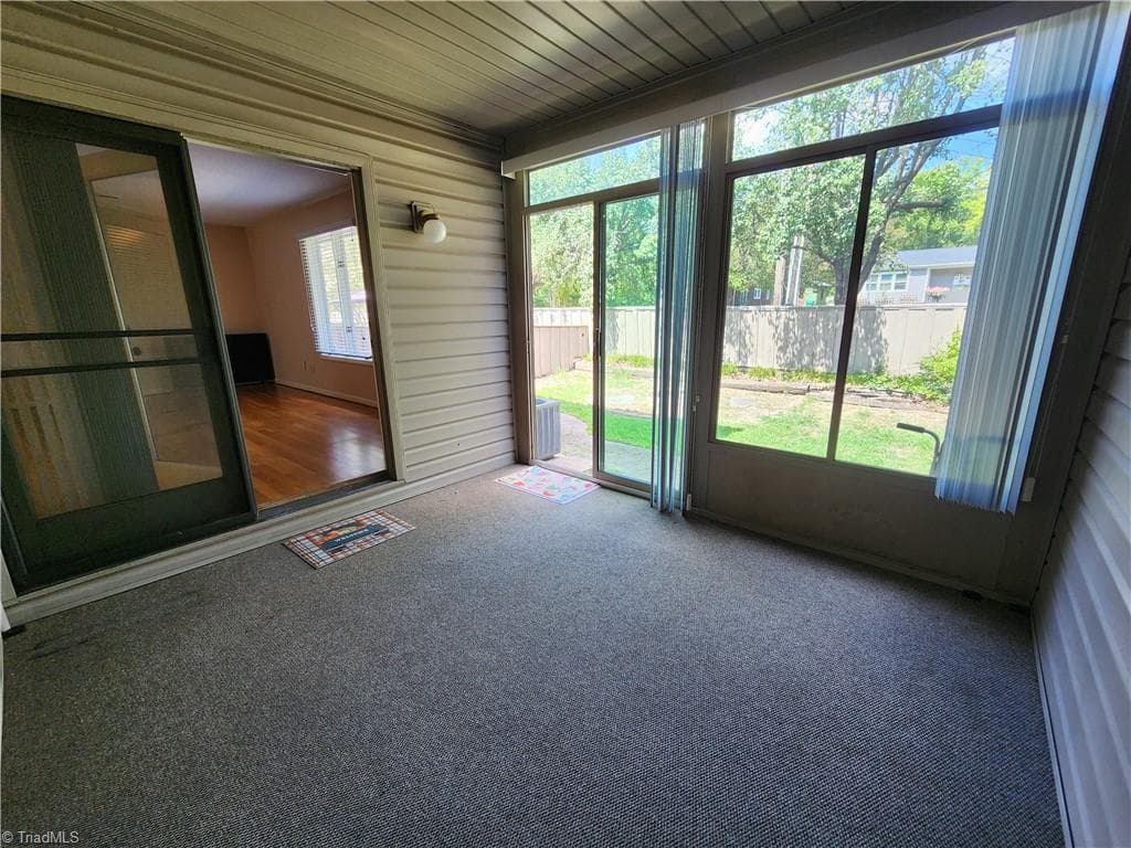 Stick/Site Built at 1407 Chestnut Drive # C, High Point NC 27262, photo 4 of 29