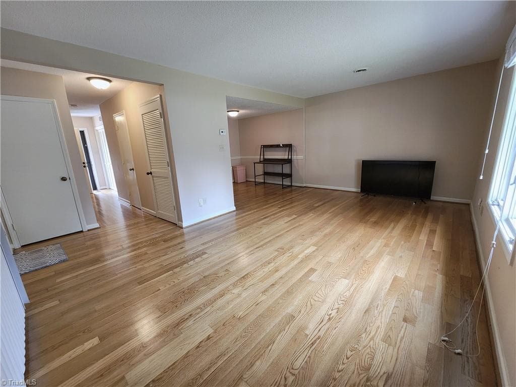 Stick/Site Built at 1407 Chestnut Drive # C, High Point NC 27262, photo 8 of 29