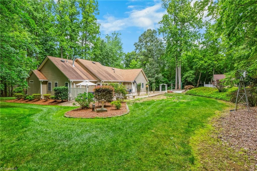 Stick/Site Built at 1239 Blackberry Ridge Road, High Point NC 27265, photo 44 of 50