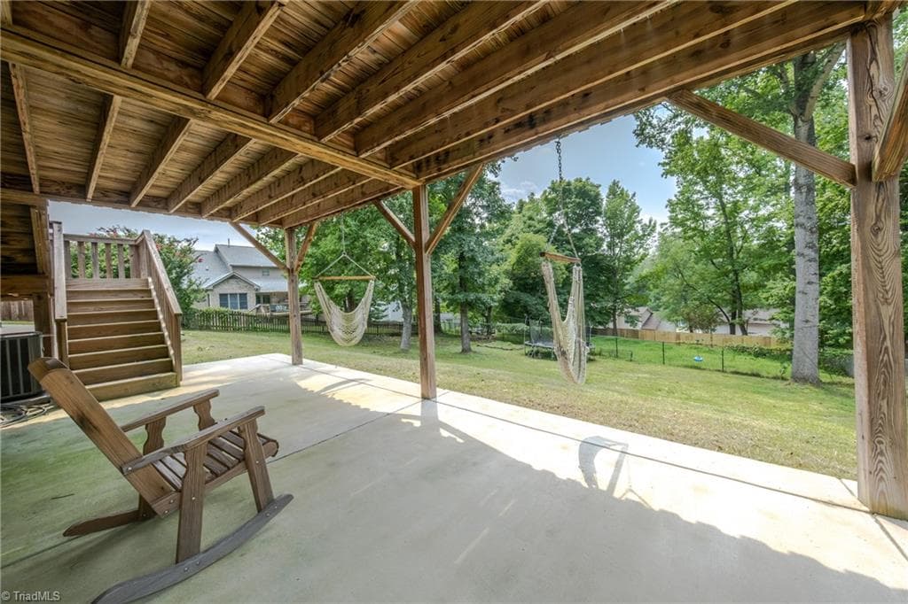 Stick/Site Built at 308 Ridgeland Drive, High Point NC 27262, photo 28 of 33