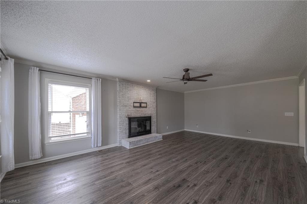 Stick/Site Built at 308 Ridgeland Drive, High Point NC 27262, photo 5 of 33