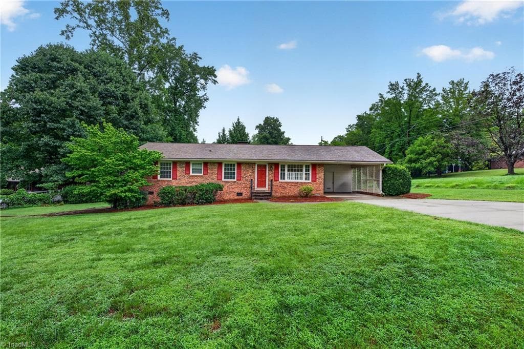 Stick/Site Built at 200 Brookview Circle, Jamestown NC 27282, photo 6 of 50