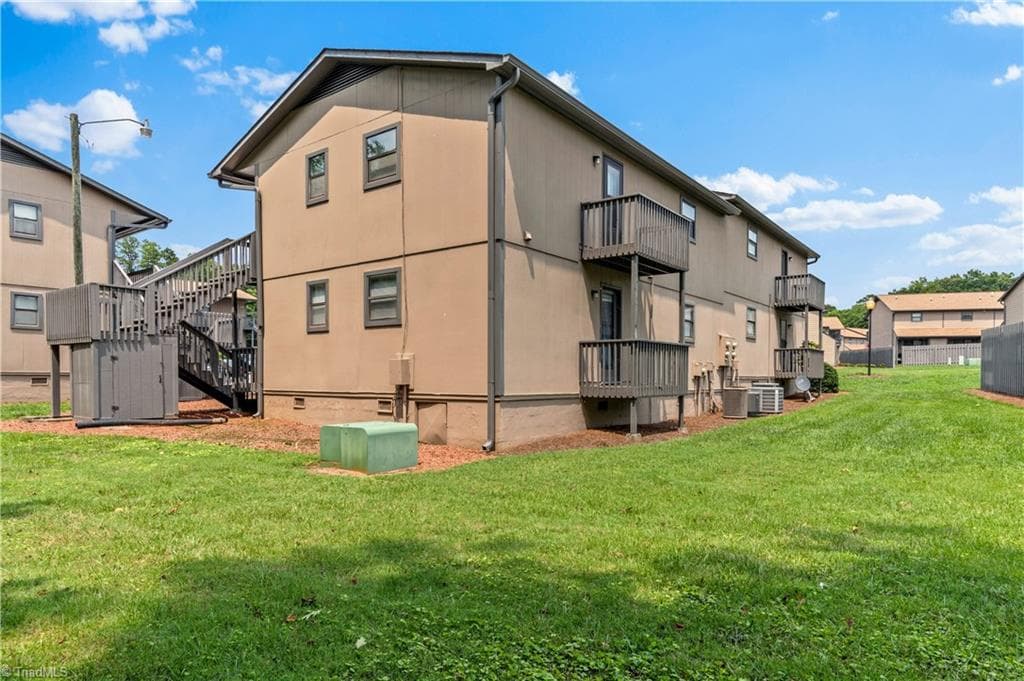 Stick/Site Built at 150 Vista Circle # D, Winston-Salem NC 27106, Winston-Salem, photo 6 of 21