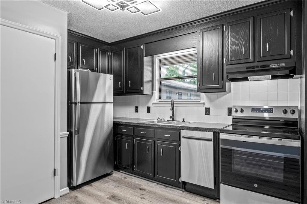 Stick/Site Built at 150 Vista Circle # D, Winston-Salem NC 27106, Winston-Salem, photo 16 of 21