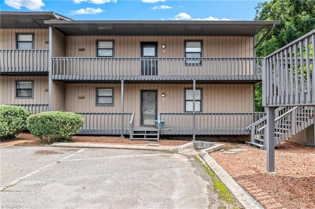 150 Vista Circle # D, Winston-Salem NC 27106