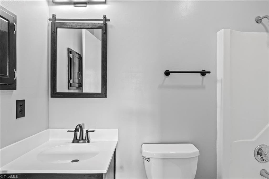 Stick/Site Built at 150 Vista Circle # D, Winston-Salem NC 27106, Winston-Salem, photo 14 of 21