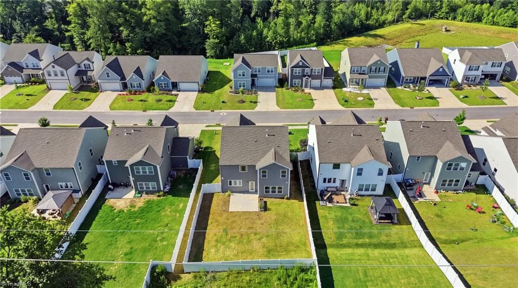 Stick/Site Built at 2404 Dukes Hollow Court, High Point NC 27265, photo 33 of 38
