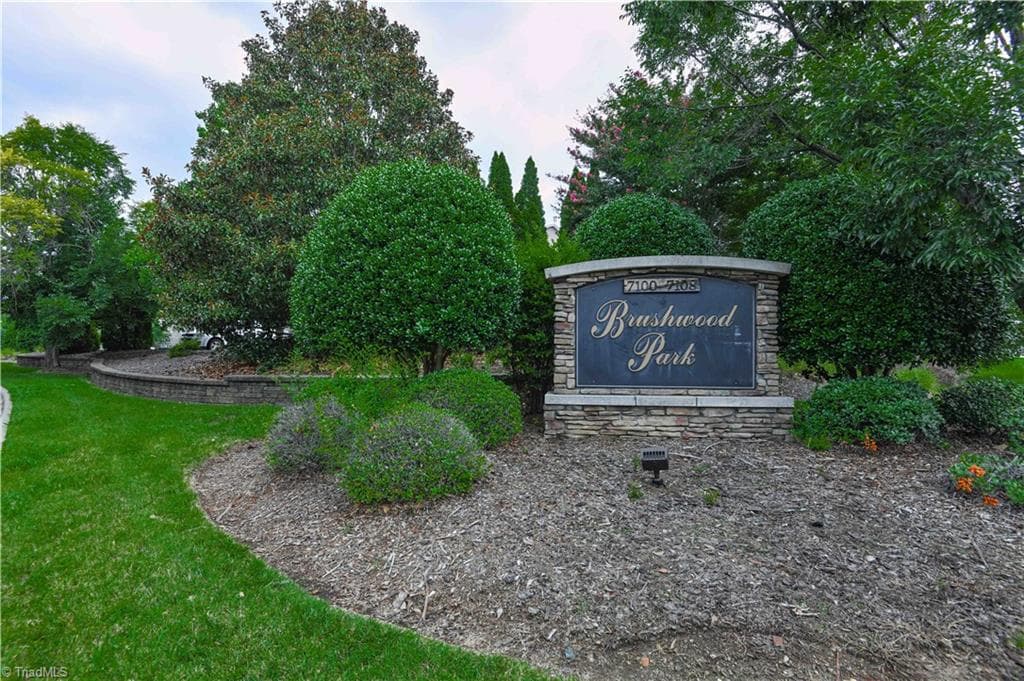 7100 W Friendly Avenue # 308, Greensboro NC 27410