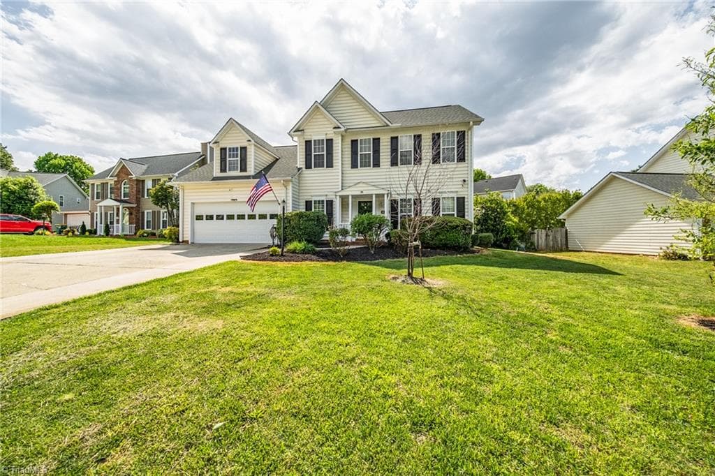 Stick/Site Built at 440 Craver Pointe Drive, Clemmons NC 27012-7532, photo 3 of 32