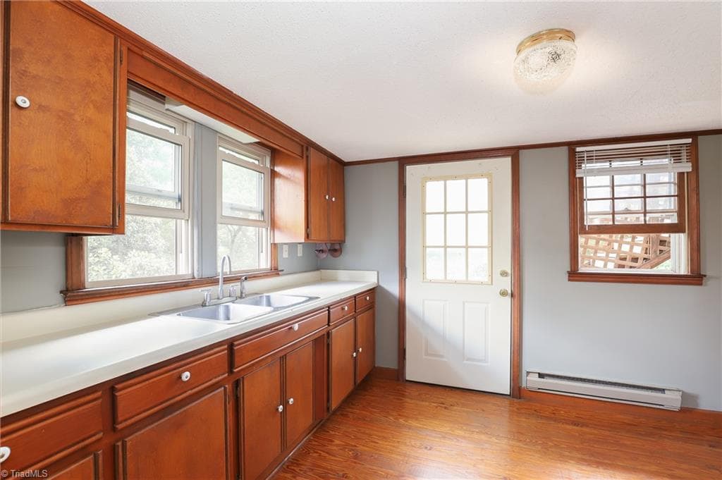 Apartment at 1025 West End Boulevard, Winston-Salem NC 27101, Winston-Salem, photo 16 of 48