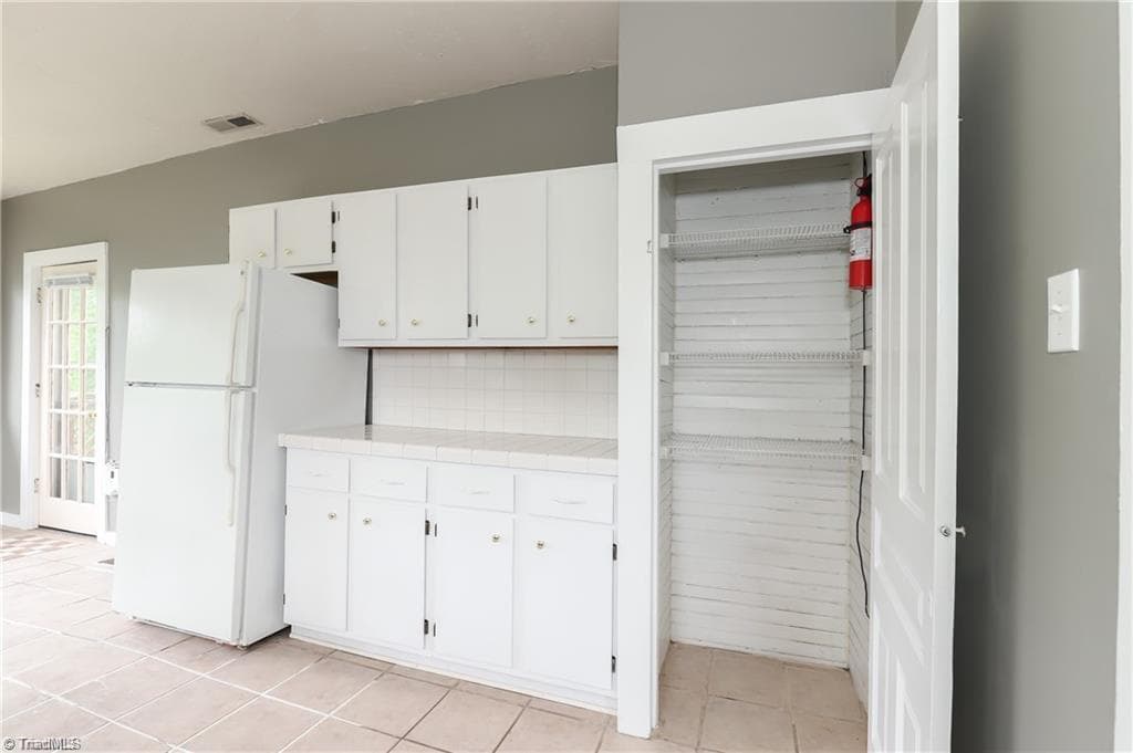 Apartment at 1025 West End Boulevard, Winston-Salem NC 27101, Winston-Salem, photo 28 of 48